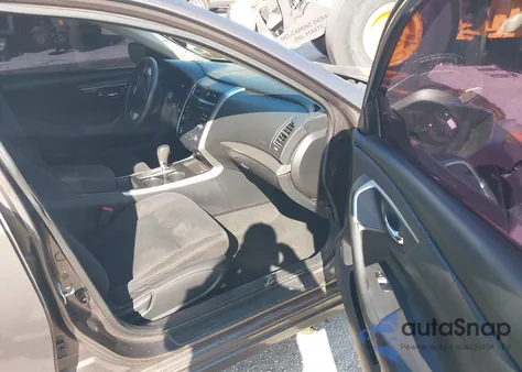 2014 Nissan Altima 2.5 S из США, поврежденный, VIN 1N4AL3AP2EC192526